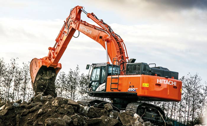 伟德官网在线服务平台-新型ZX490LCH-6大型挖掘机